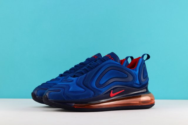 Nike AIR MAX 720-38